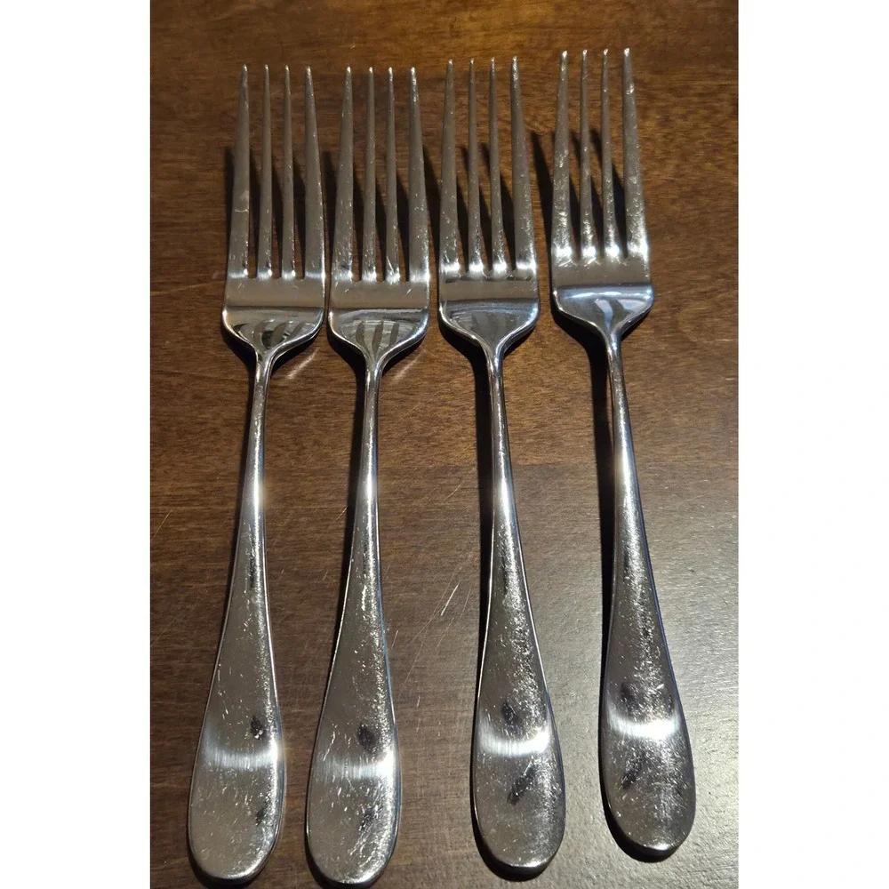 Reed & Barton 18/10 Stainless Steel Dayton Dinner Forks Set/4 Silverware 8 inch